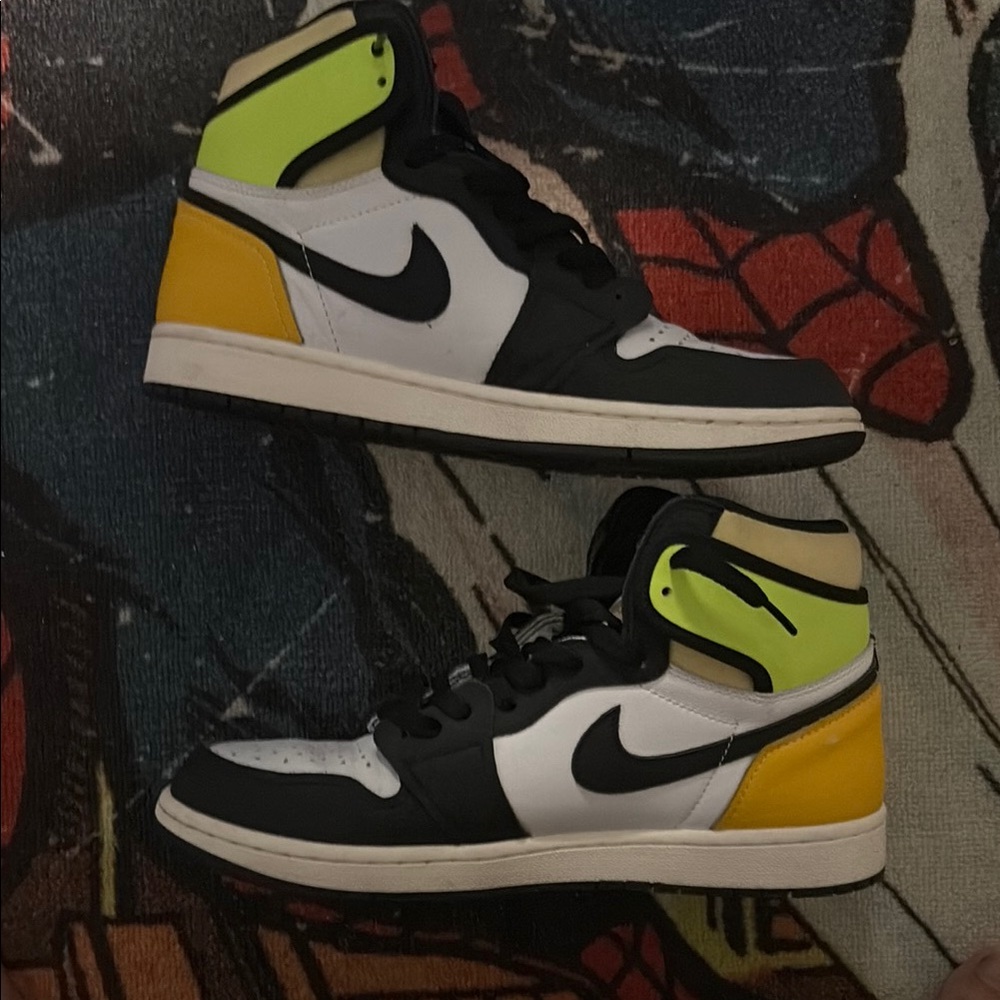 Air Jordan 1 Volt size 10 no box